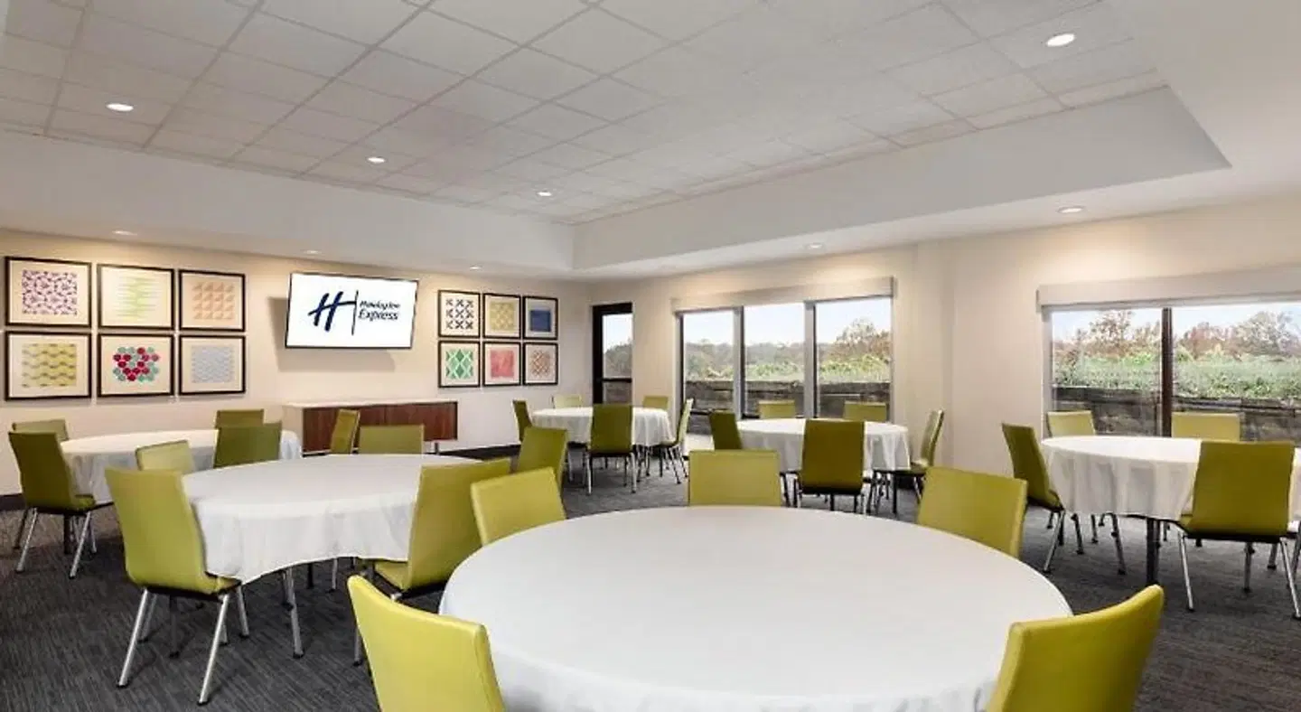 Holiday Inn Express Lexington North West-The Vineyard LOUNGE_LOBBY