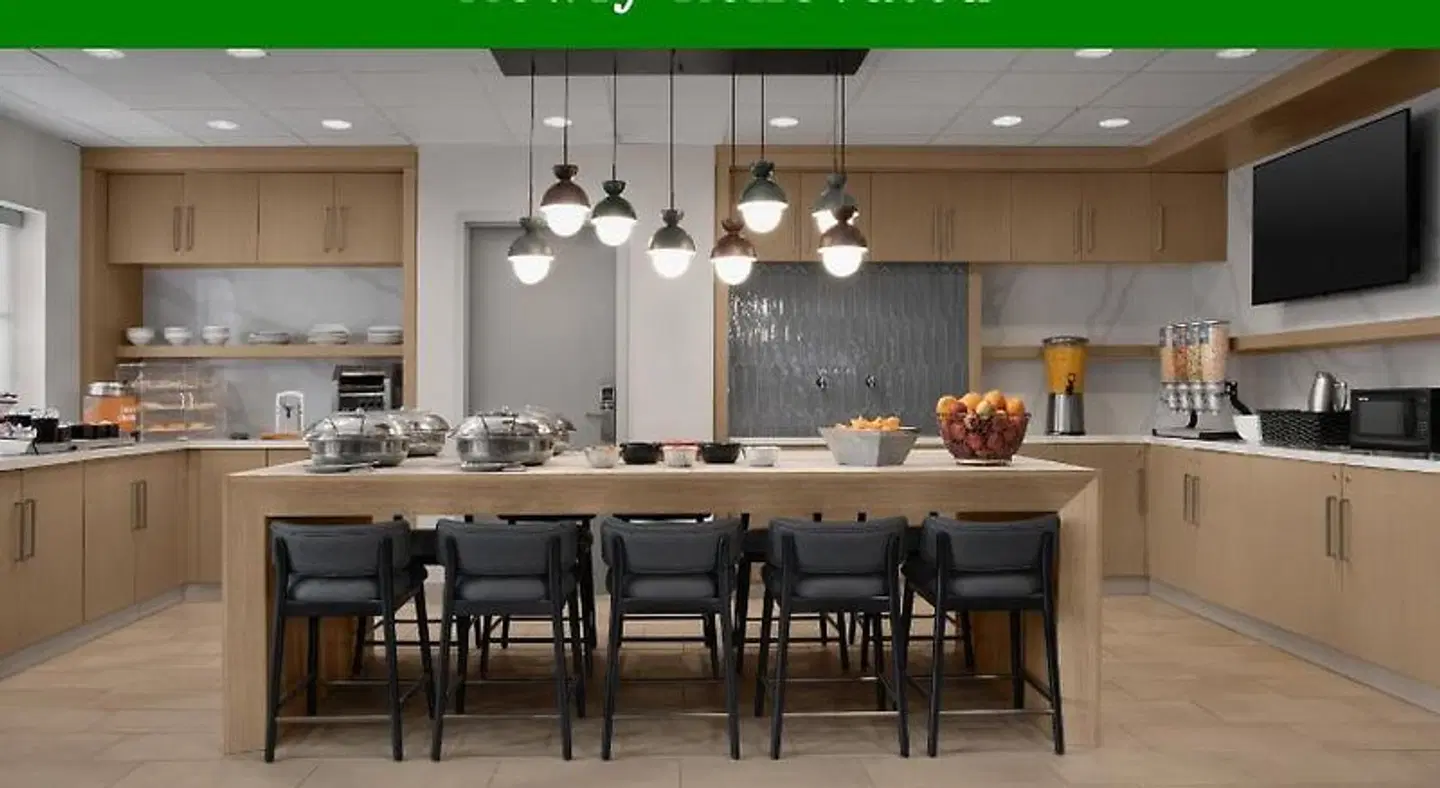 Homewood Suites by Hilton Colorado Springs-North Bar