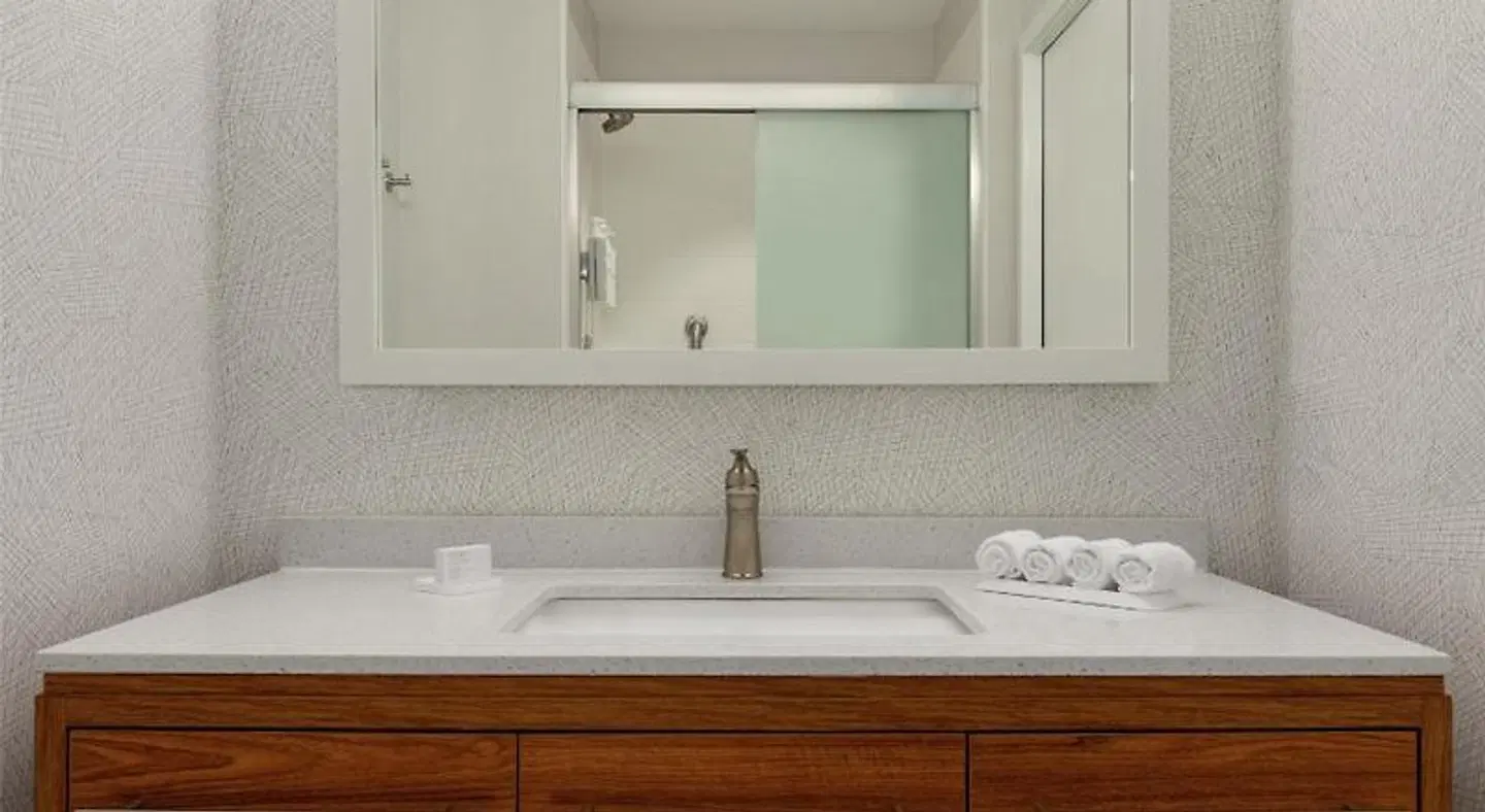 Home2 Suites by Hilton Houston Energy Corridor Badezimmer