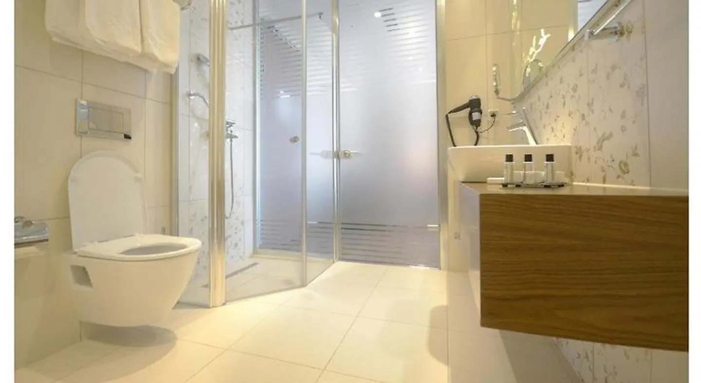 Grand Hotel Downtown Badezimmer