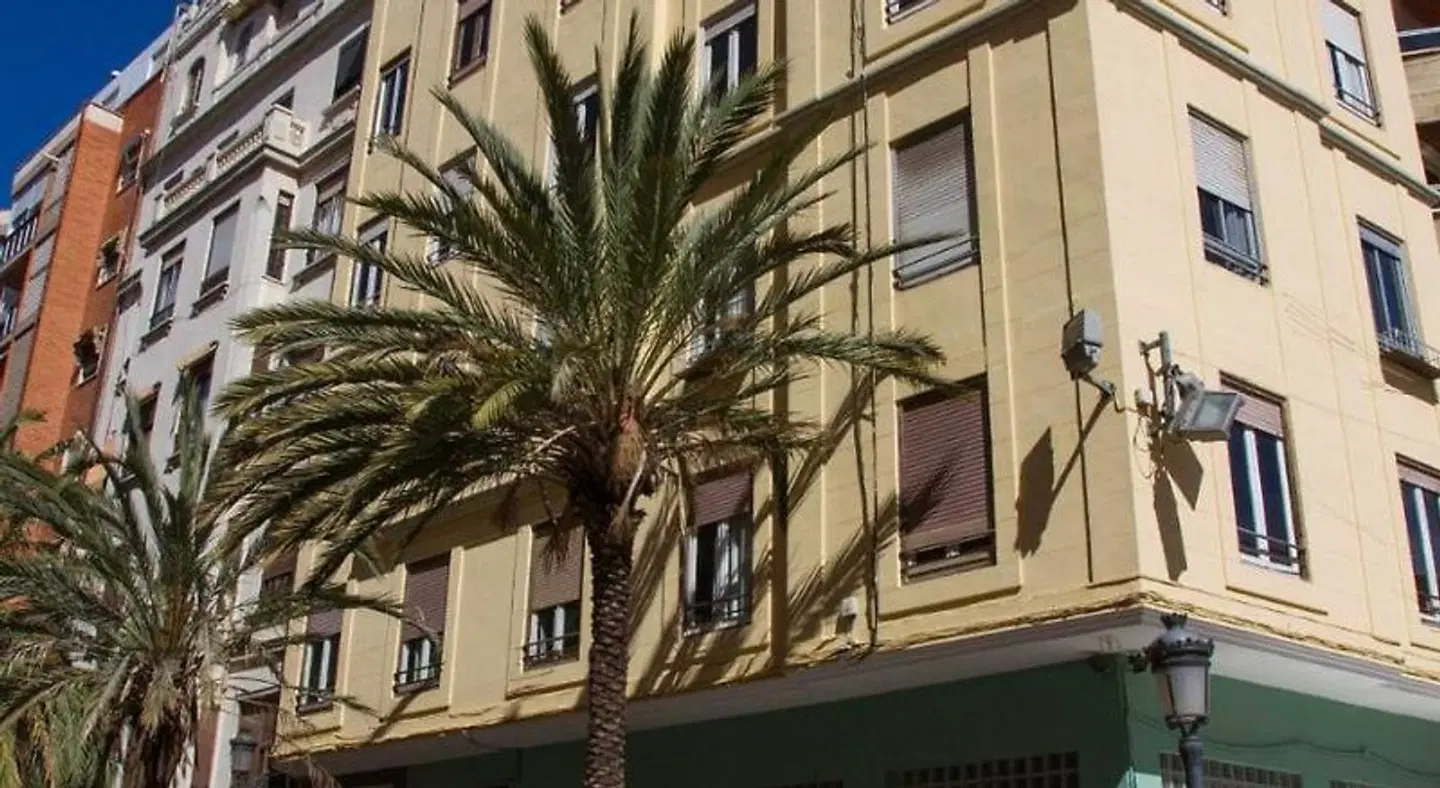 Russafa Youth Hostel EXTERIOR