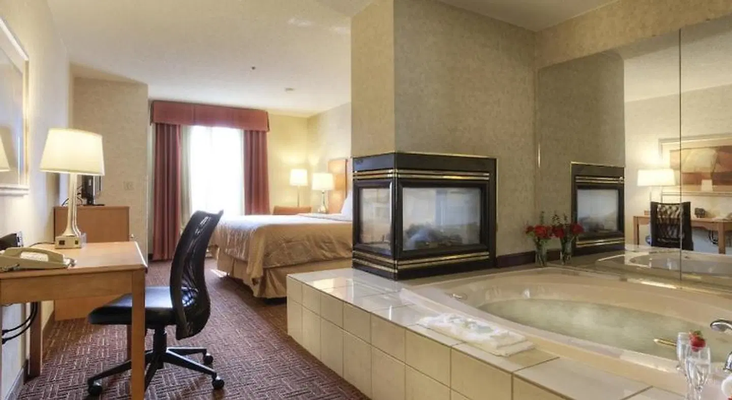 Comfort Suites Hanes Mall ROOM_EXAMPLE