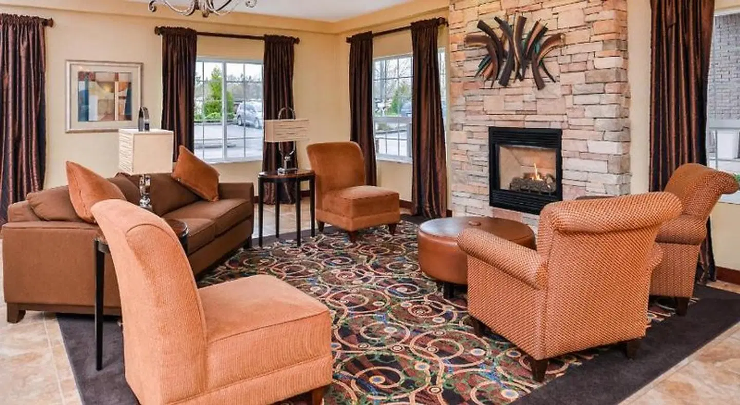 Holiday Inn Express & Suites Portland-Jantzen Beach by IHG ROOM_EXAMPLE