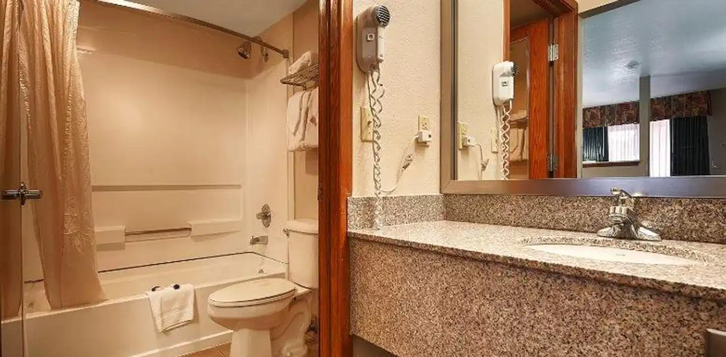 Best Western Sunland Park Inn Badezimmer
