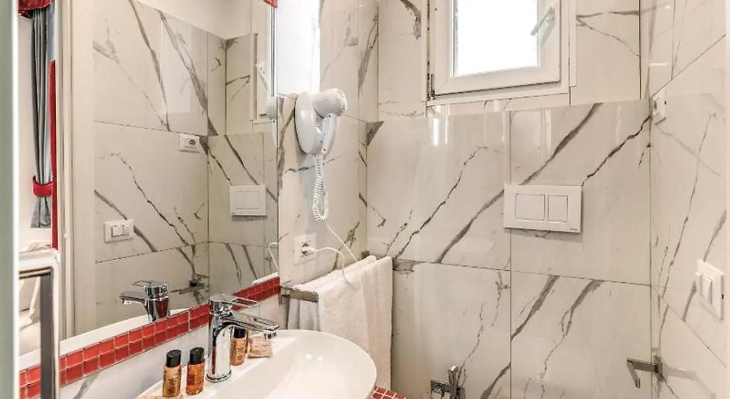 Piazza di Spagna Comfort Rooms Badezimmer