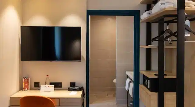 Hotel Verlaine Cannes Badezimmer