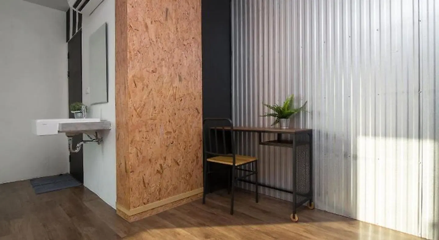 The Arbern Hostel x Bistro LOUNGE_LOBBY