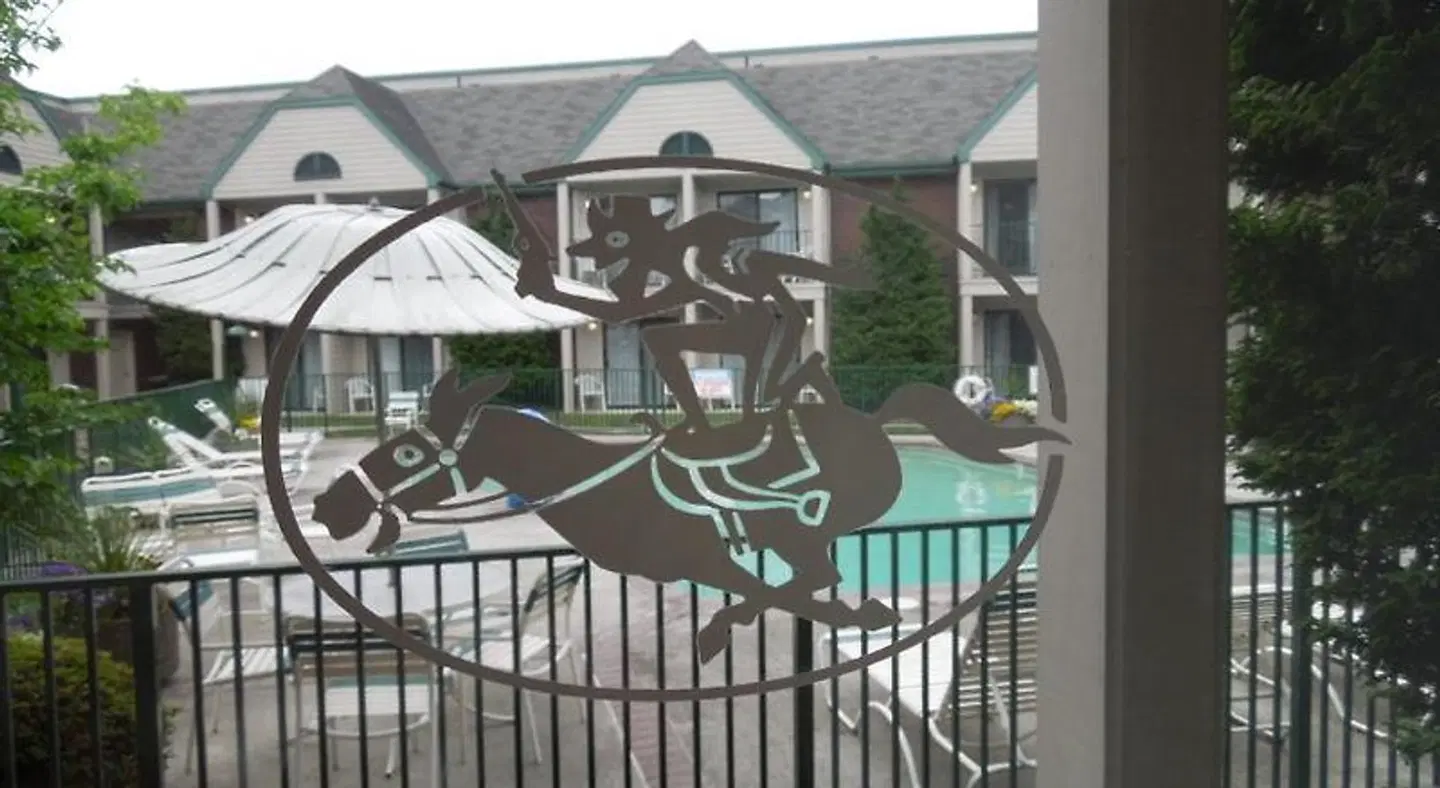 Best Western Pony Soldier Inn - Airport Terrasse