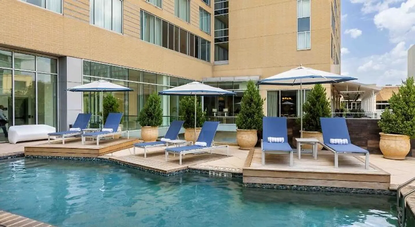 The Moran CITYCENTRE OUTDOOR_POOL