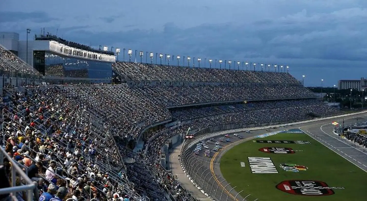 Holiday Inn & Suites Daytona Beach on the Ocean ROOM_EXAMPLE