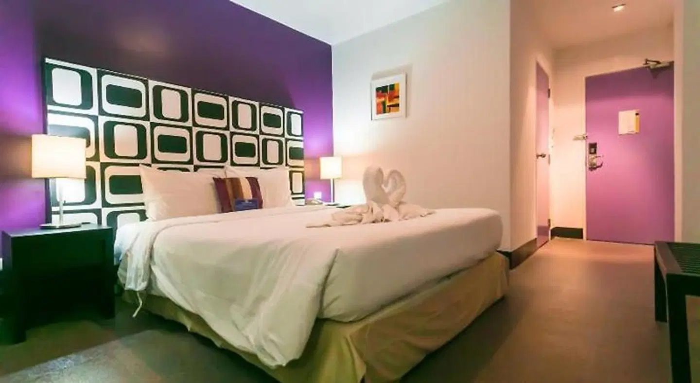 Chaydon Sathorn ROOM_EXAMPLE