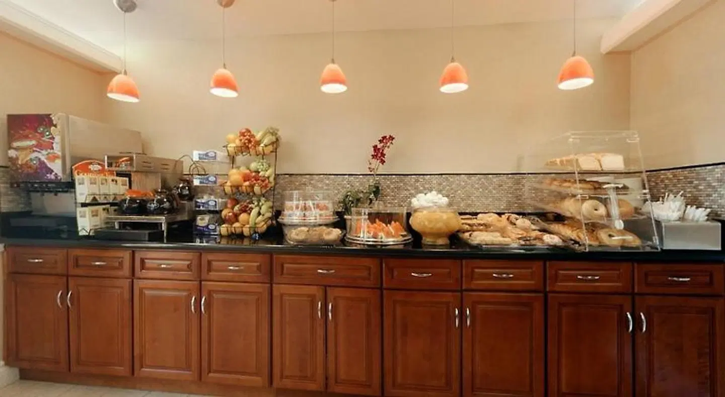 Best Western Plus Ontario Airport & Convention Center Restaurant
