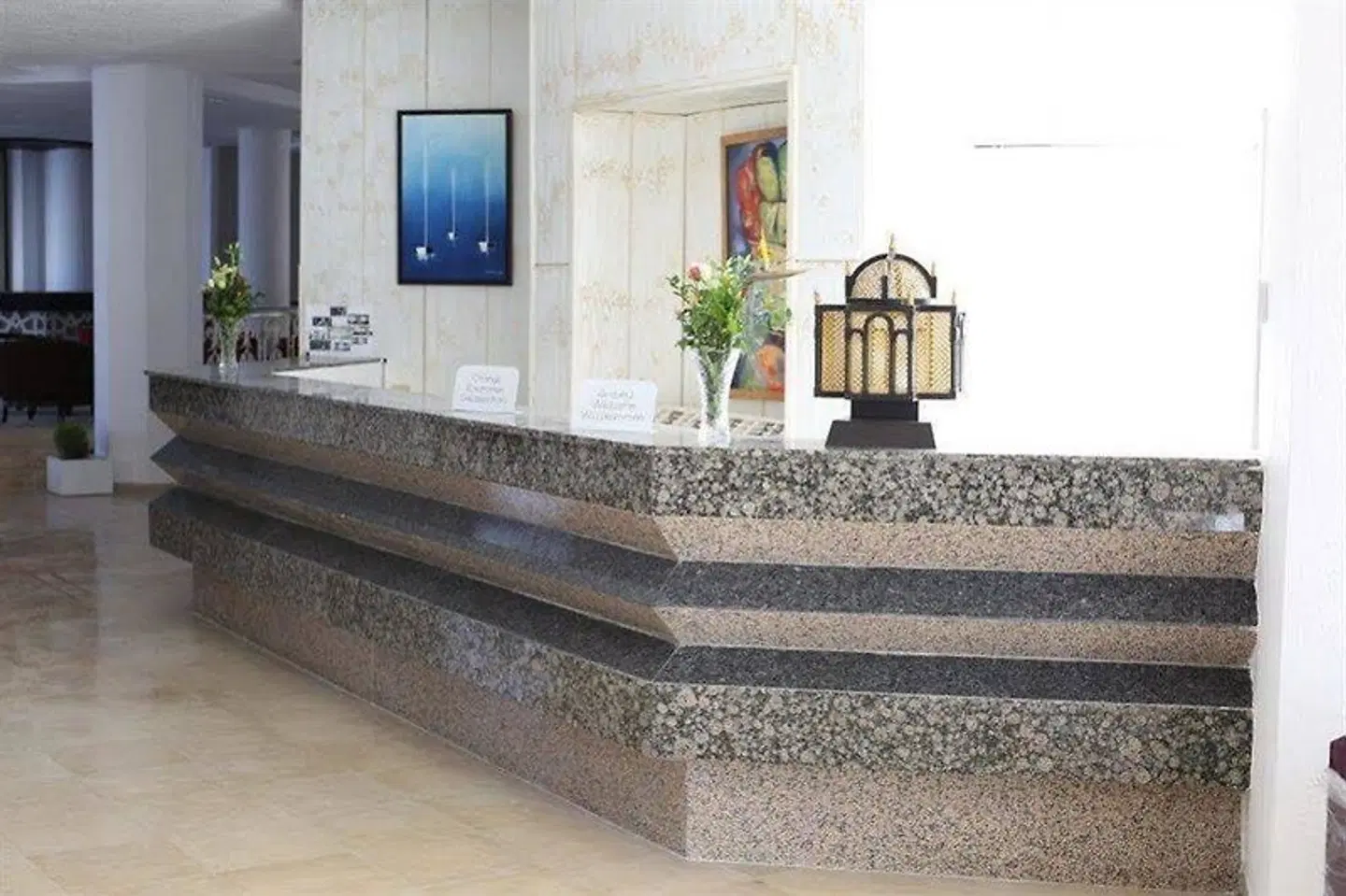 The Nosh & Nod LOUNGE_LOBBY