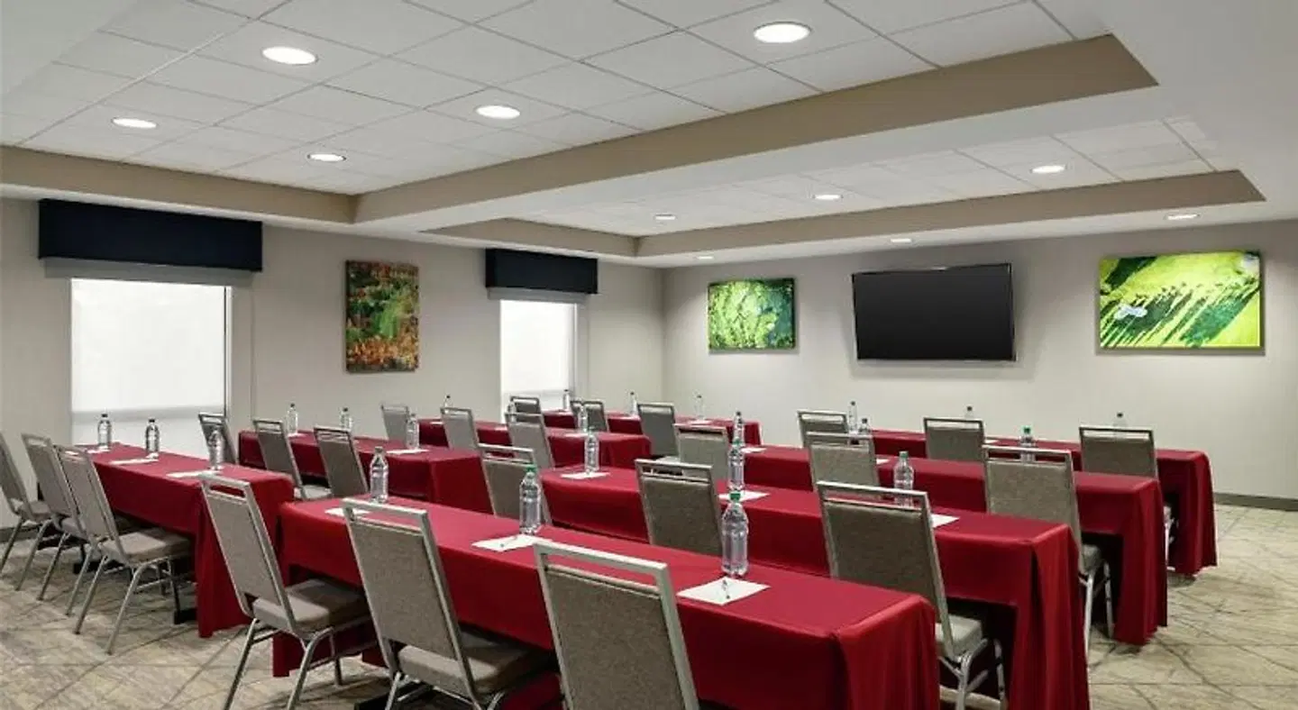 Hampton Inn & Suites Pittsburgh/Harmarville Konferenz