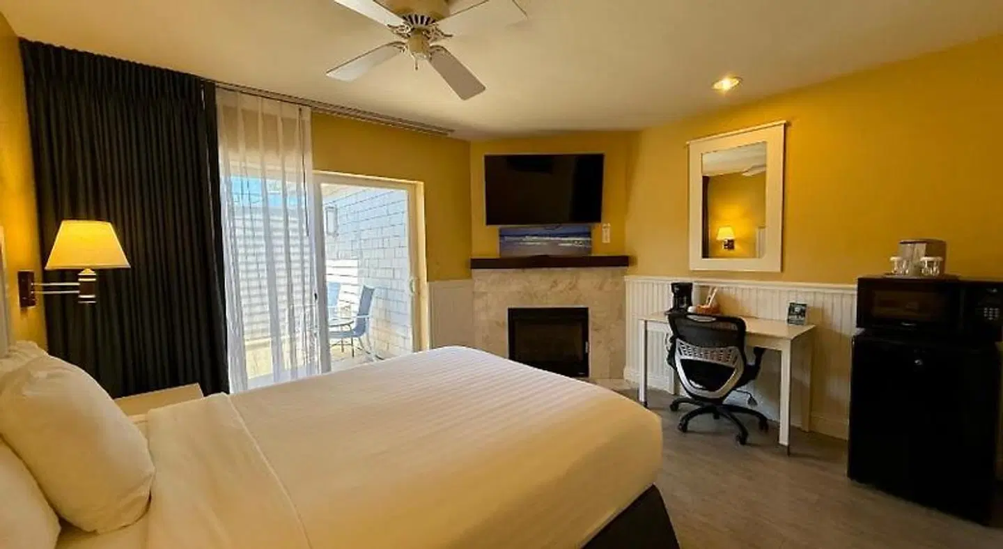 Monterey Bay Lodge ROOM_EXAMPLE