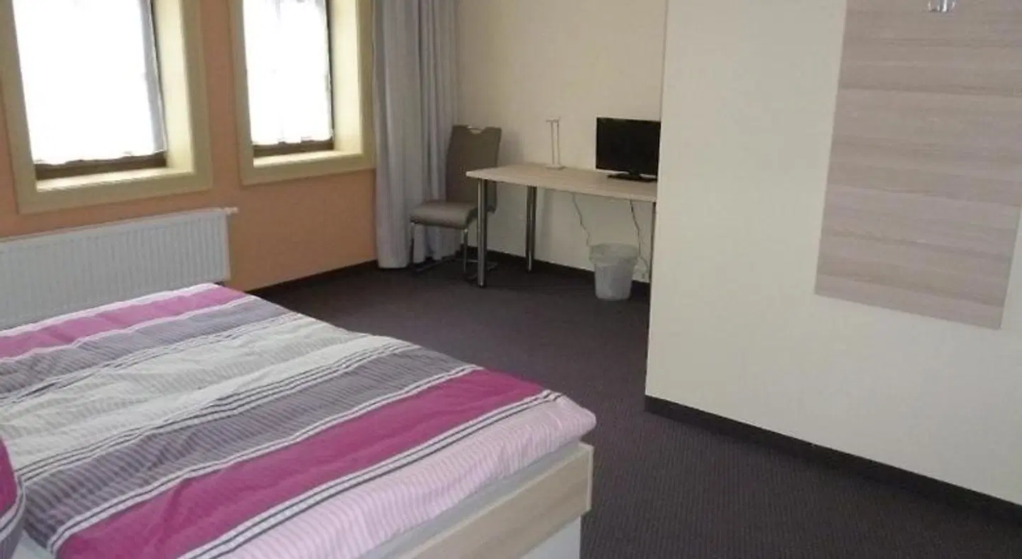Pension-Café-Libelle ROOM_EXAMPLE