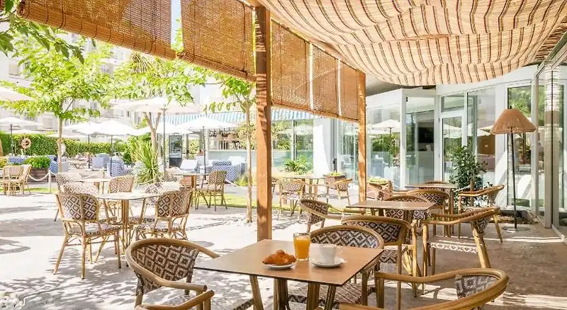 ALEGRIA Fenals Mar – Hotelfoto