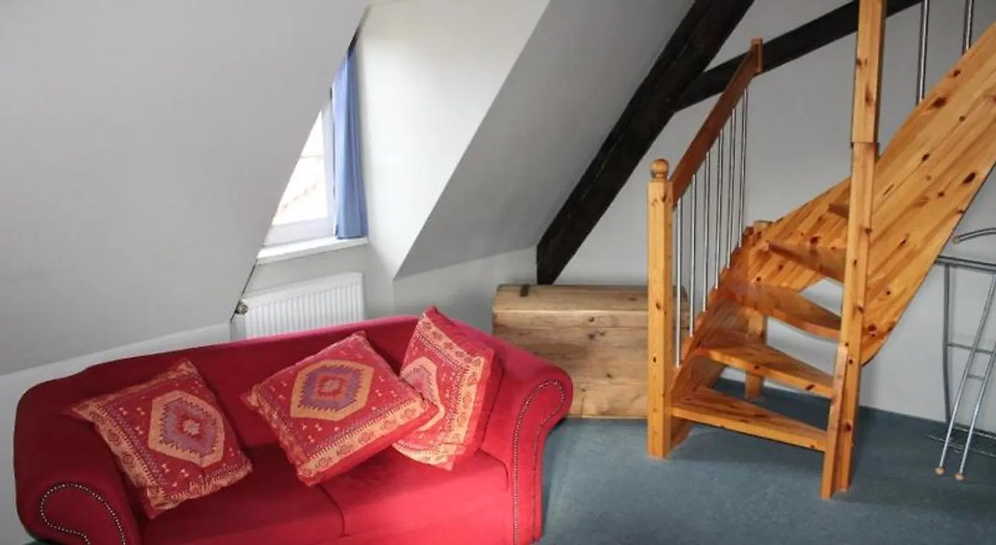 Maria Aurora ROOM_EXAMPLE