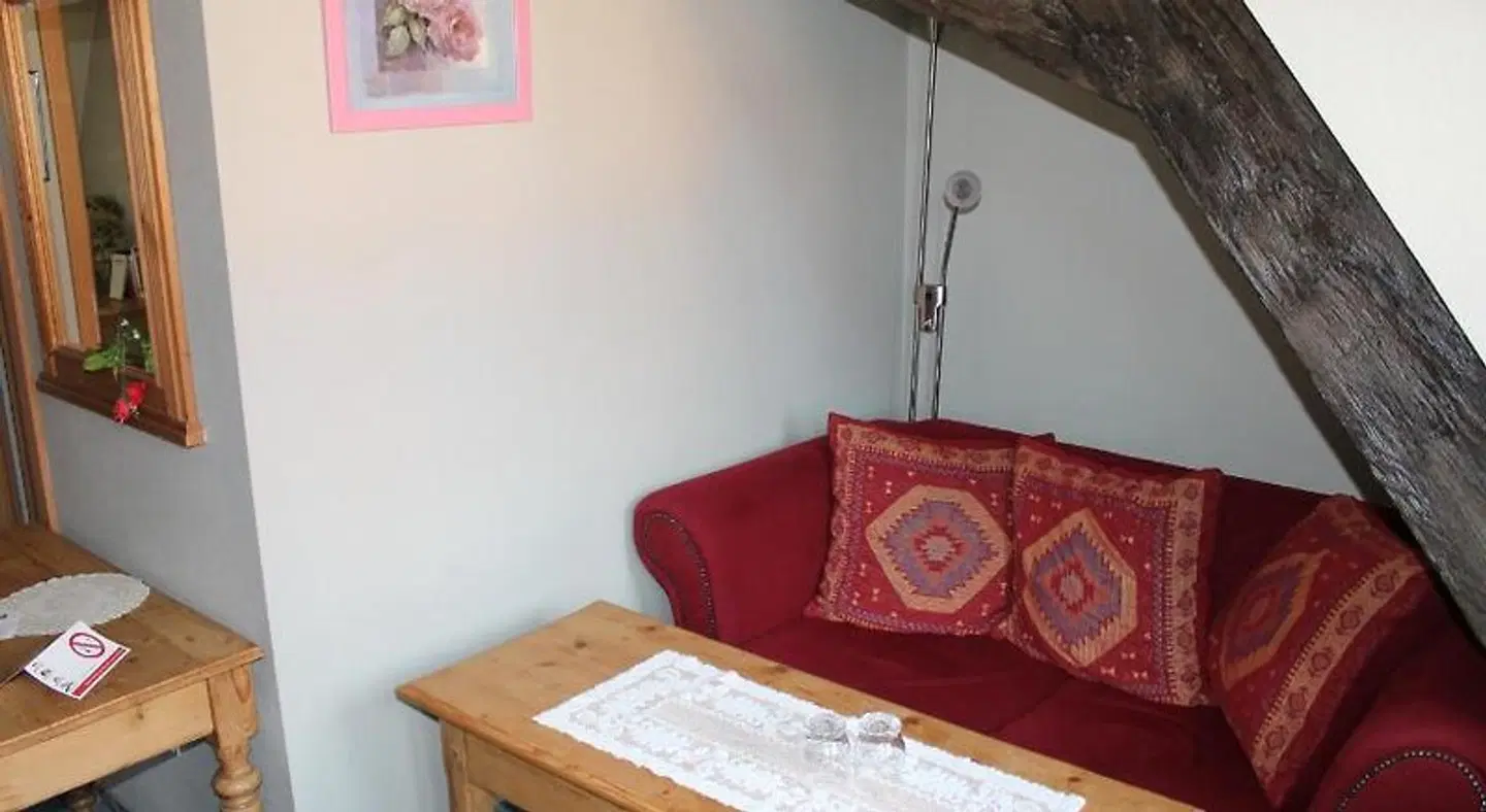 Maria Aurora ROOM_EXAMPLE