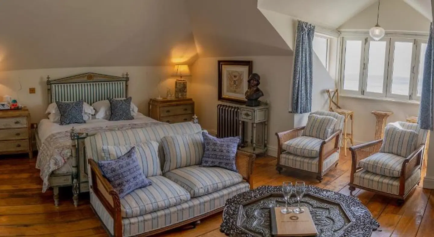 Tolcarne Beach Apartments ROOM_EXAMPLE