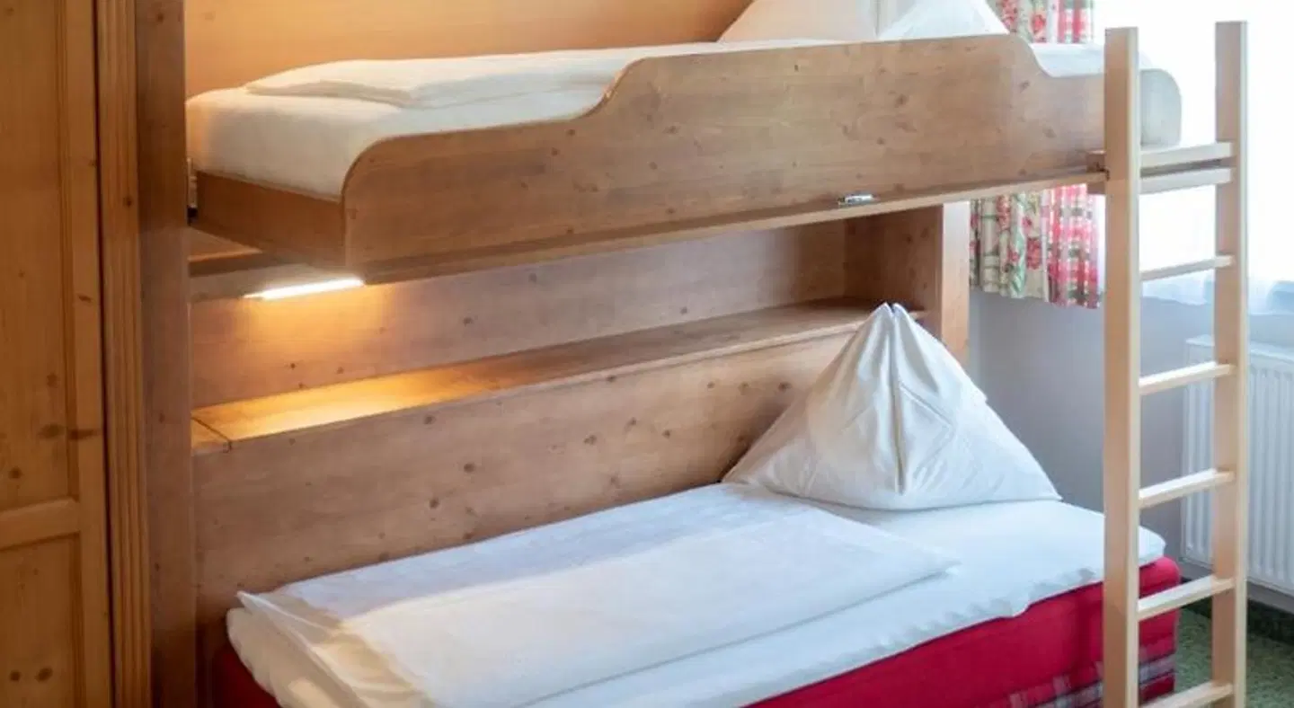 Aparthotel Kristall ROOM_EXAMPLE