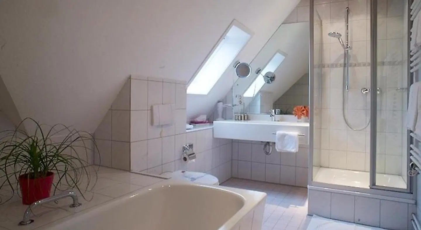 Krone Maleck Badezimmer