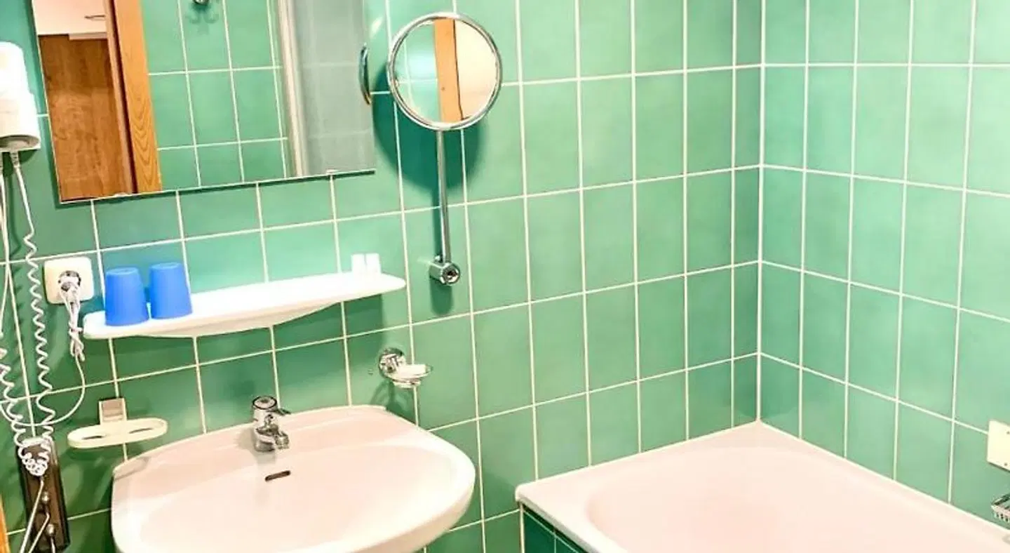 Gutshof zum Schluxen Badezimmer