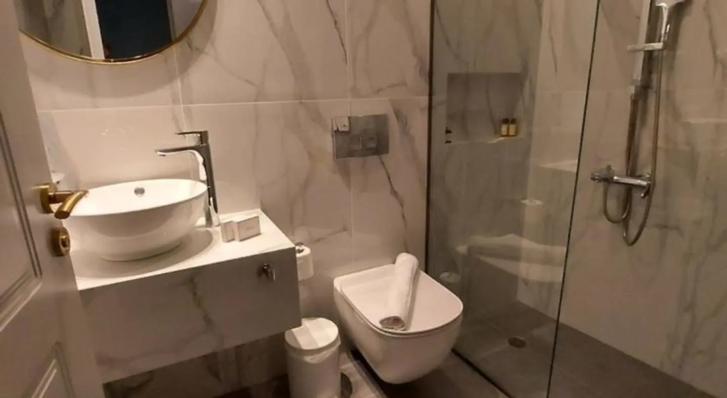Leto Nuevo Hotel Badezimmer