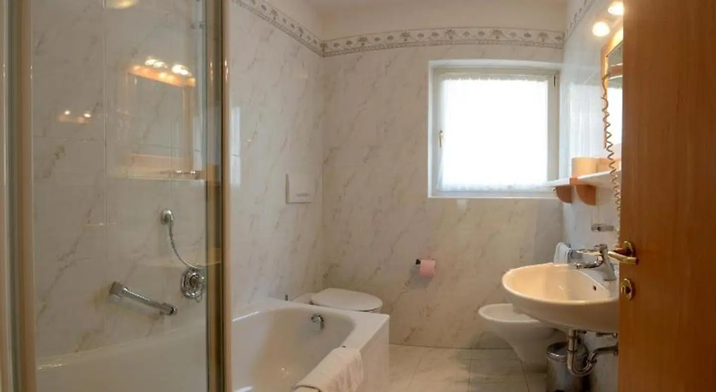Hotel Garni Snaltnerhof Badezimmer