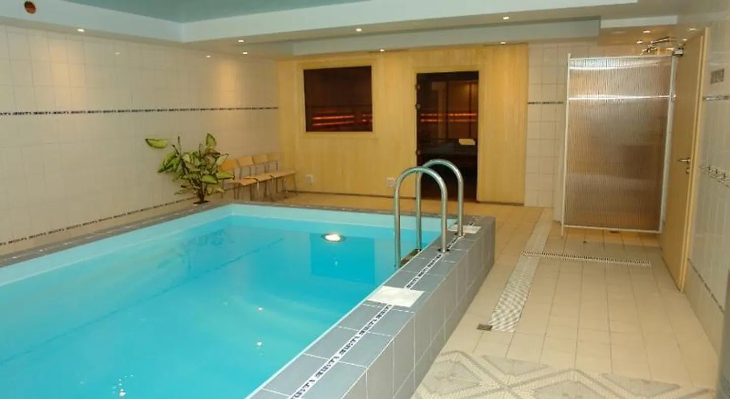 Tigra Hallenbad