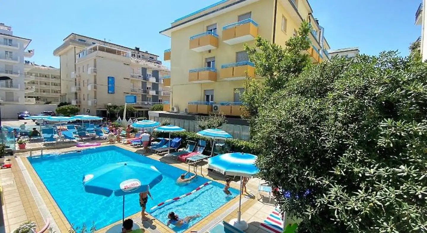 Hotel Adelphi EXTERIOR
