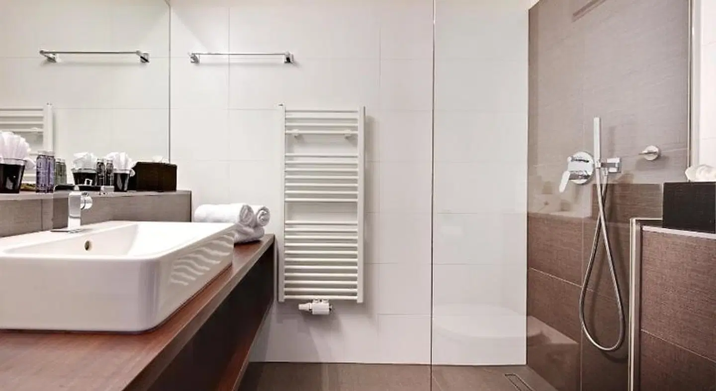 Alpen-Karawanserai Time Design Hotel Badezimmer