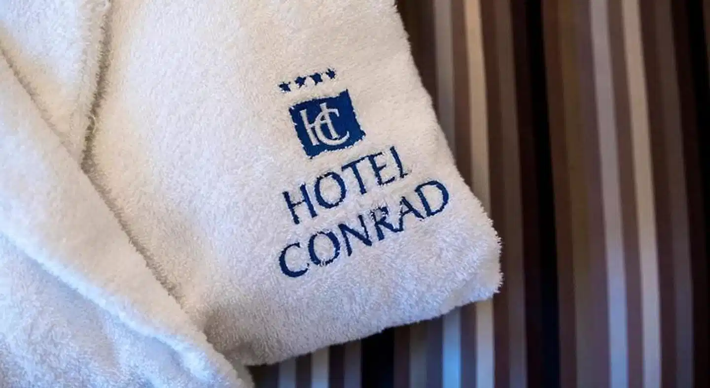 Conrad Hotel Aussenansicht