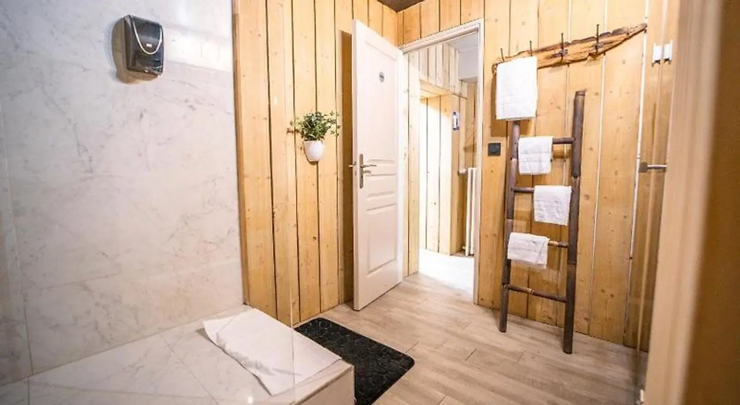 La Villa 10 HEALTH_BEAUTY