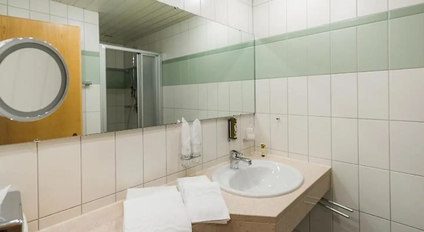 Hotel Walserberg Badezimmer
