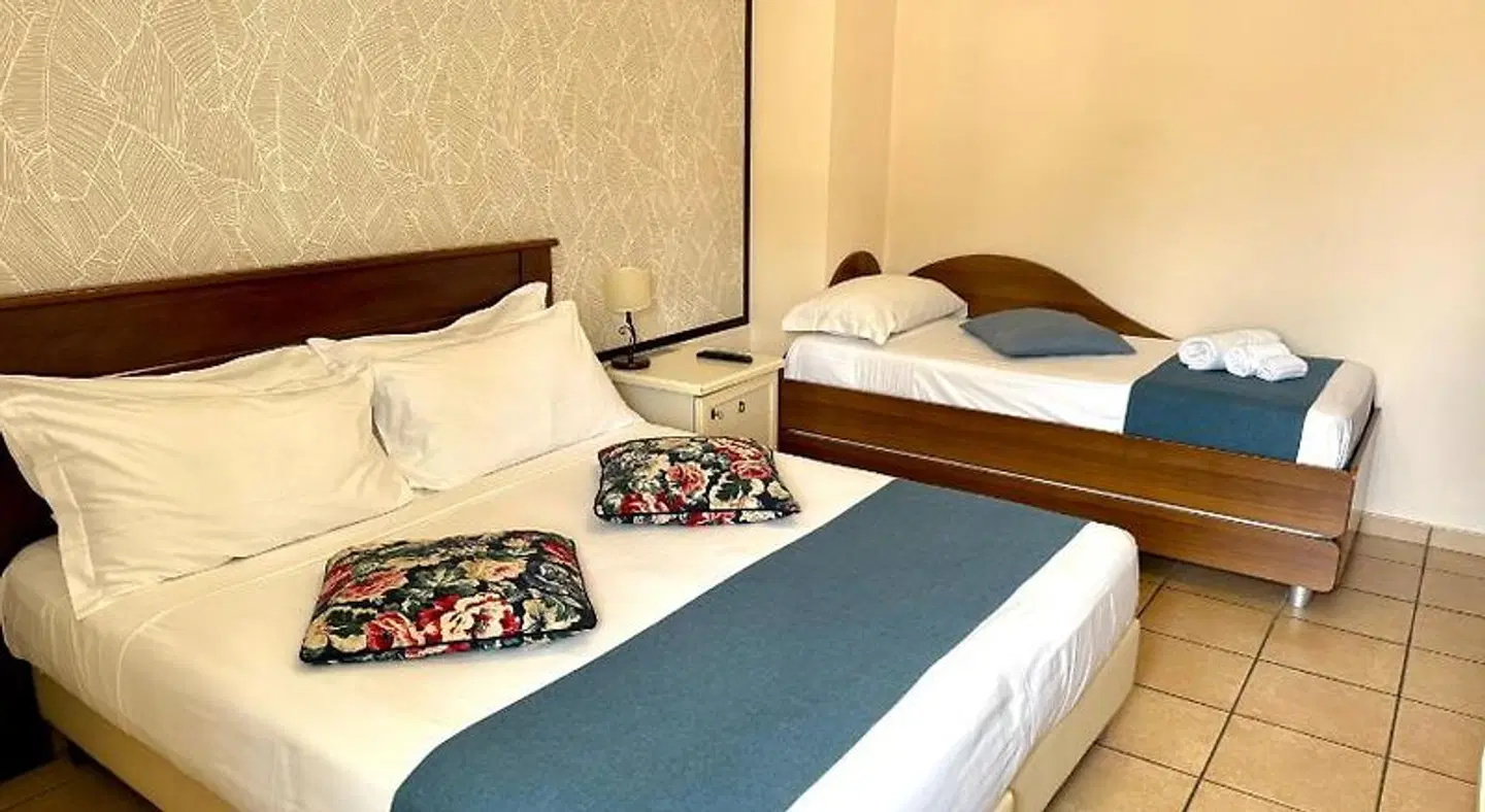 Casa Famiani Bed & Breakfast ROOM_EXAMPLE