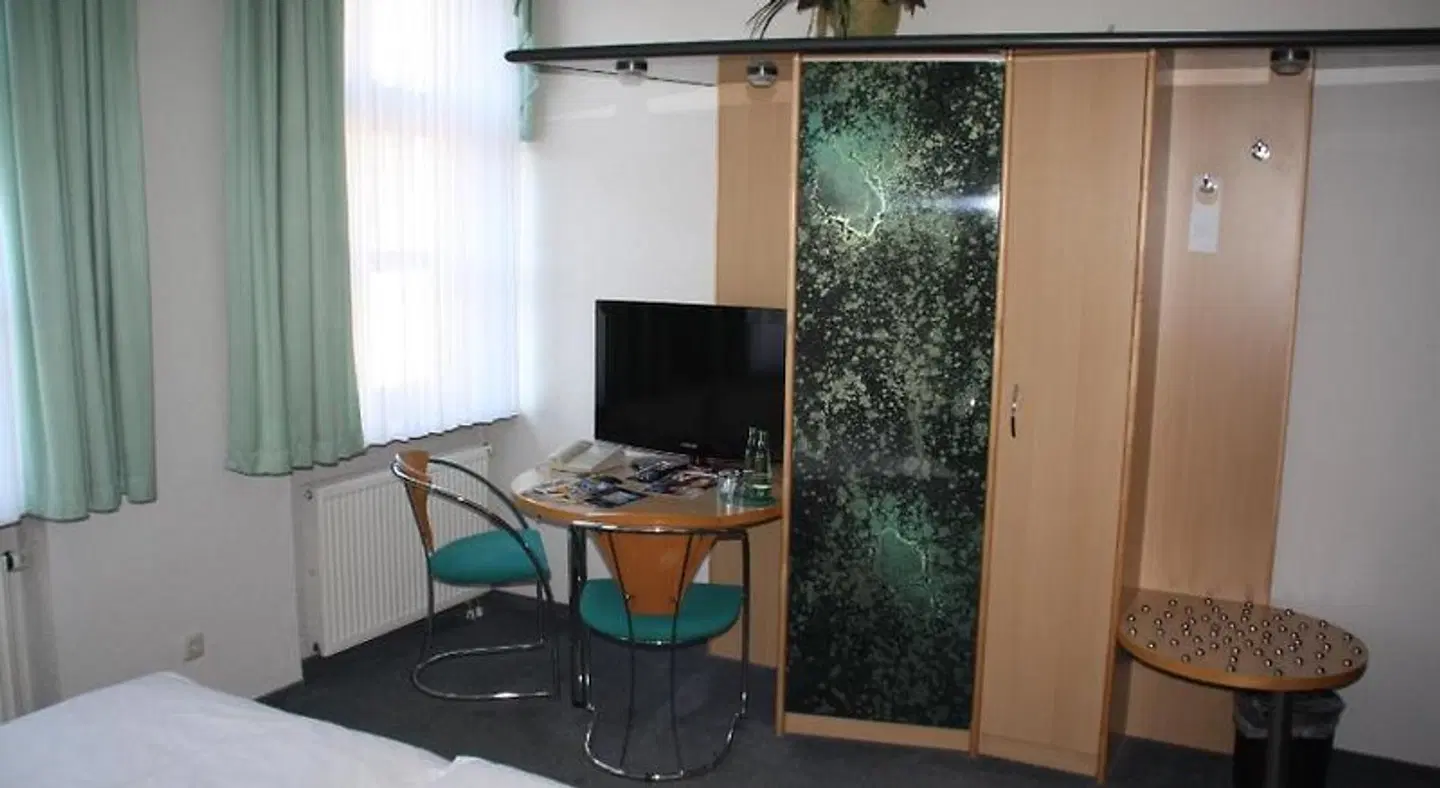 City-Hotel ROOM_EXAMPLE