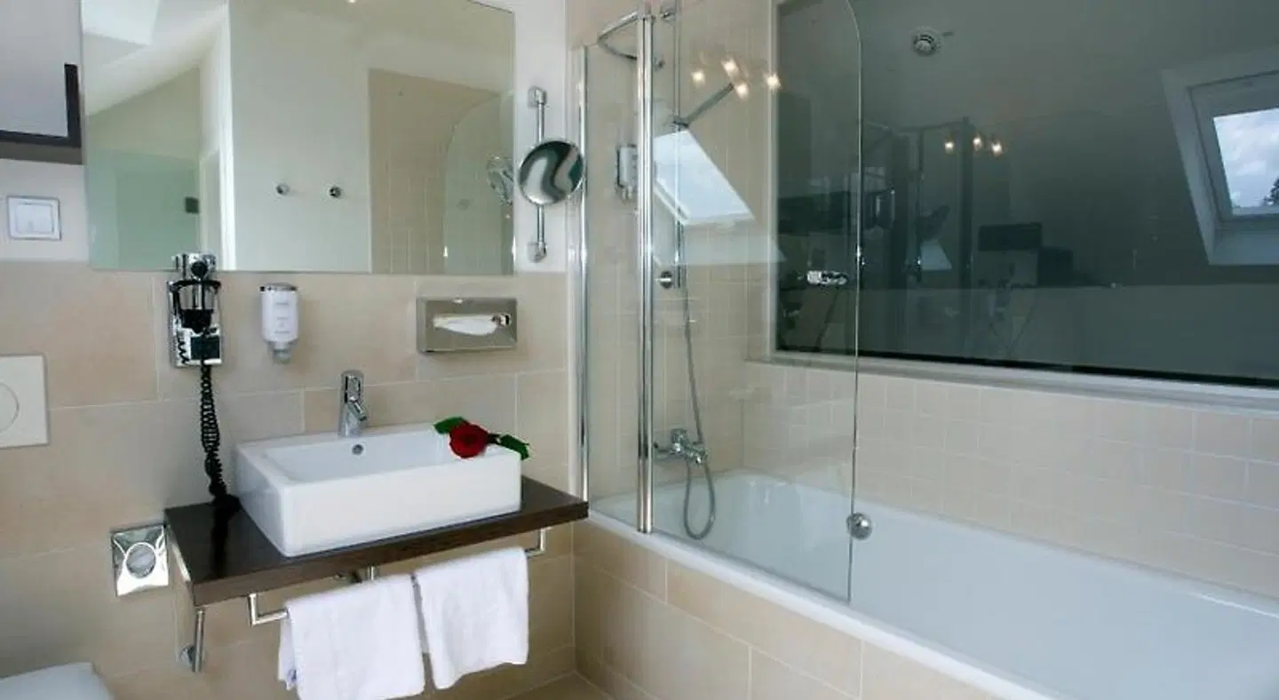 AVITAL Resort Winterberg Badezimmer