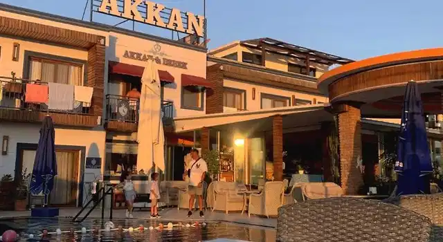 Akkan Beach Hotel Aussenansicht