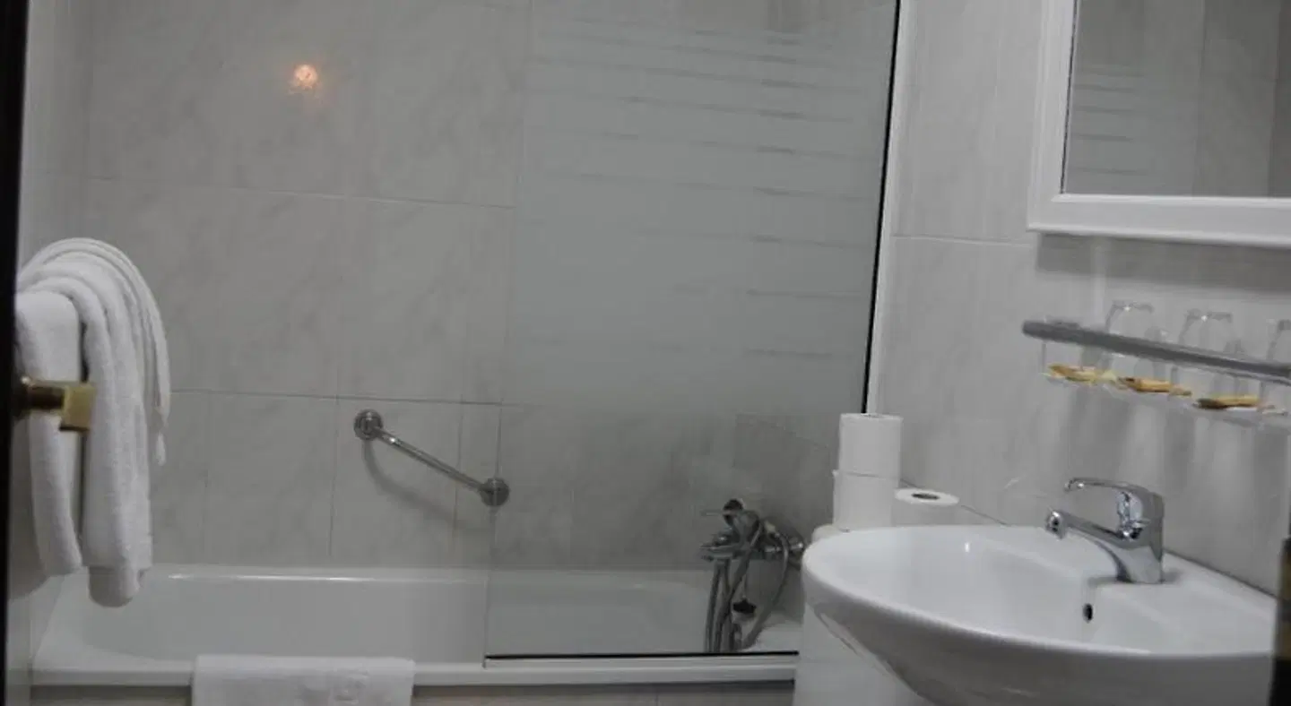 Hostal Italia Badezimmer