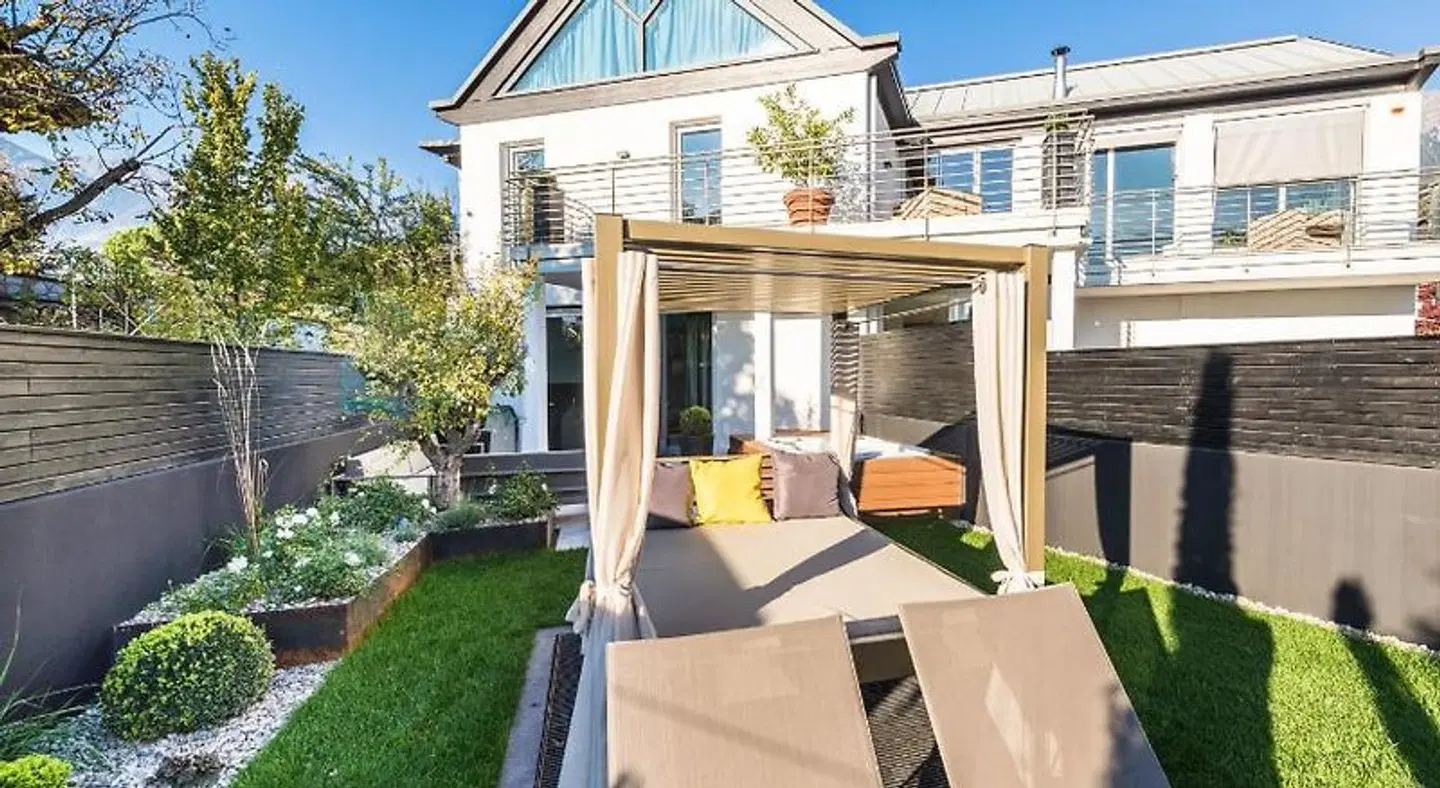 Merangardenvilla EXTERIOR