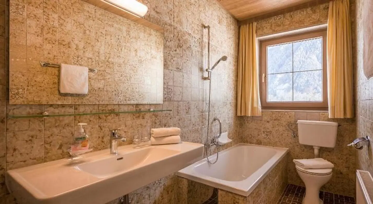 Pension Schneeberger Badezimmer