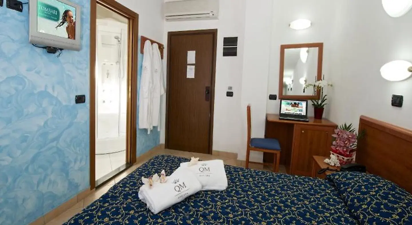 Queen Mary ROOM_EXAMPLE