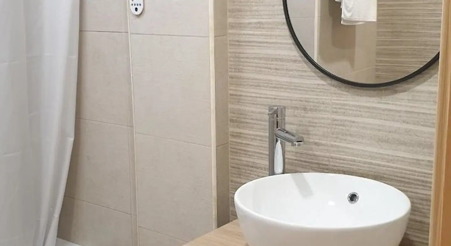 Hotel San Sebastián Almuñecar Badezimmer