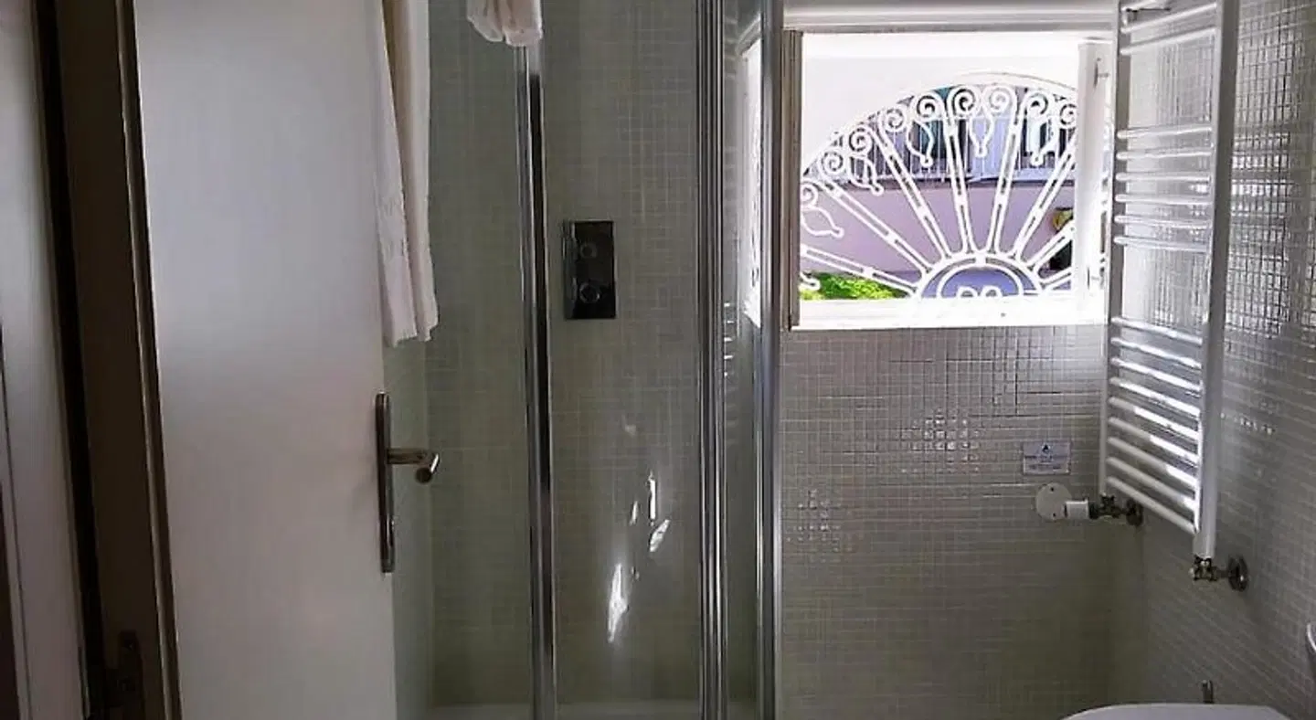 HI Vila do Conde - Pousada de Juventude Badezimmer