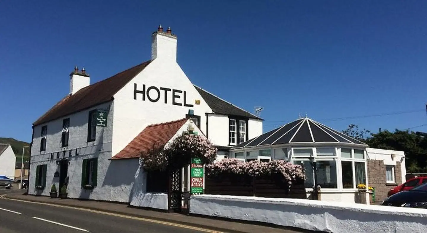 The Upper Largo Hotel & Restaurant EXTERIOR