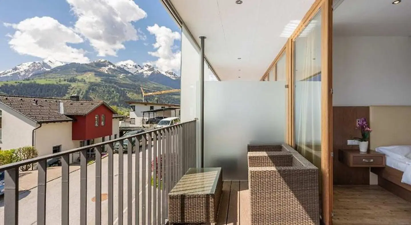 Emma Apartments ROOM_EXAMPLE