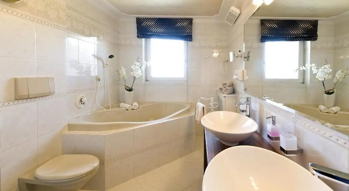 Rosa Beauty & Wellness Badezimmer