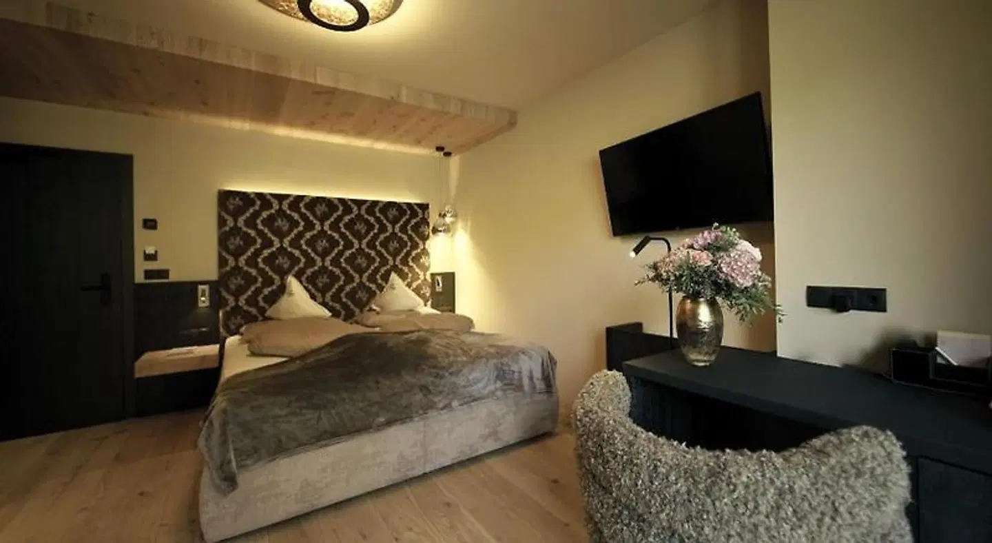 Rosa Beauty & Wellness ROOM_EXAMPLE
