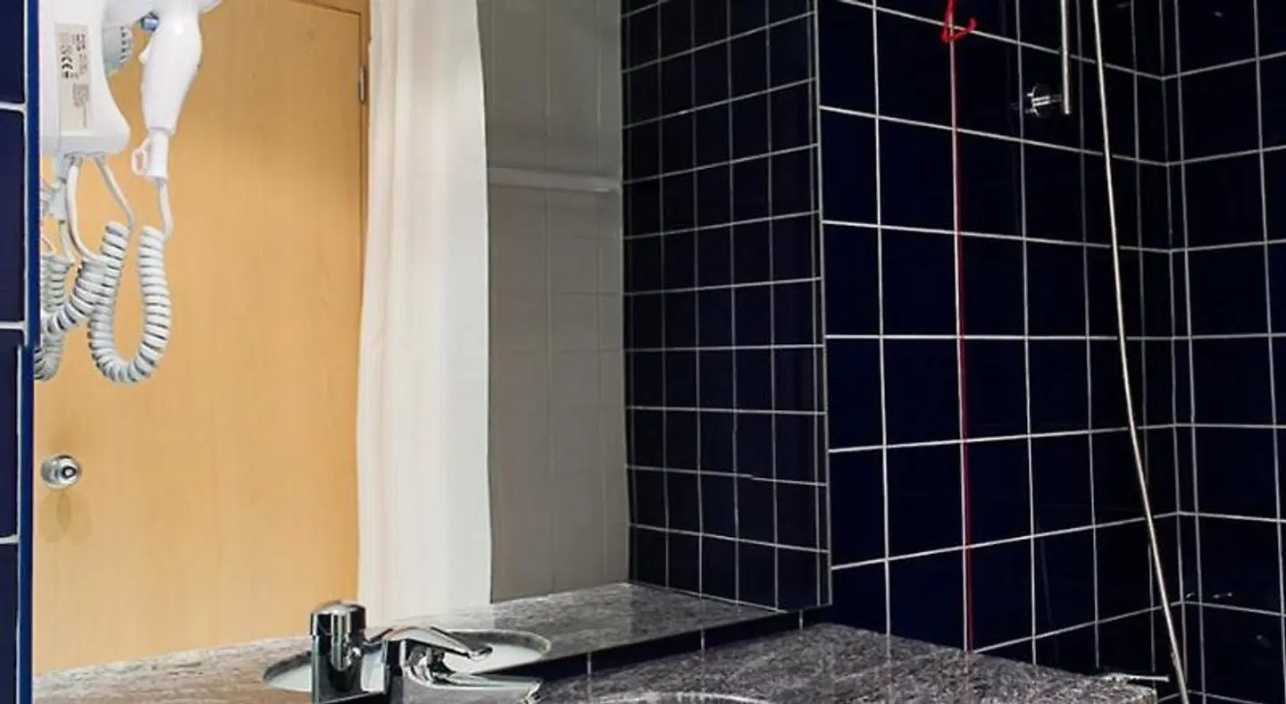 Mondim Hotel & Spa Badezimmer